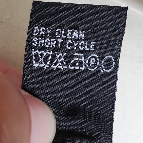 NWOT Etcetera Printed Pencil Skirt Small - Picture 16 of 16